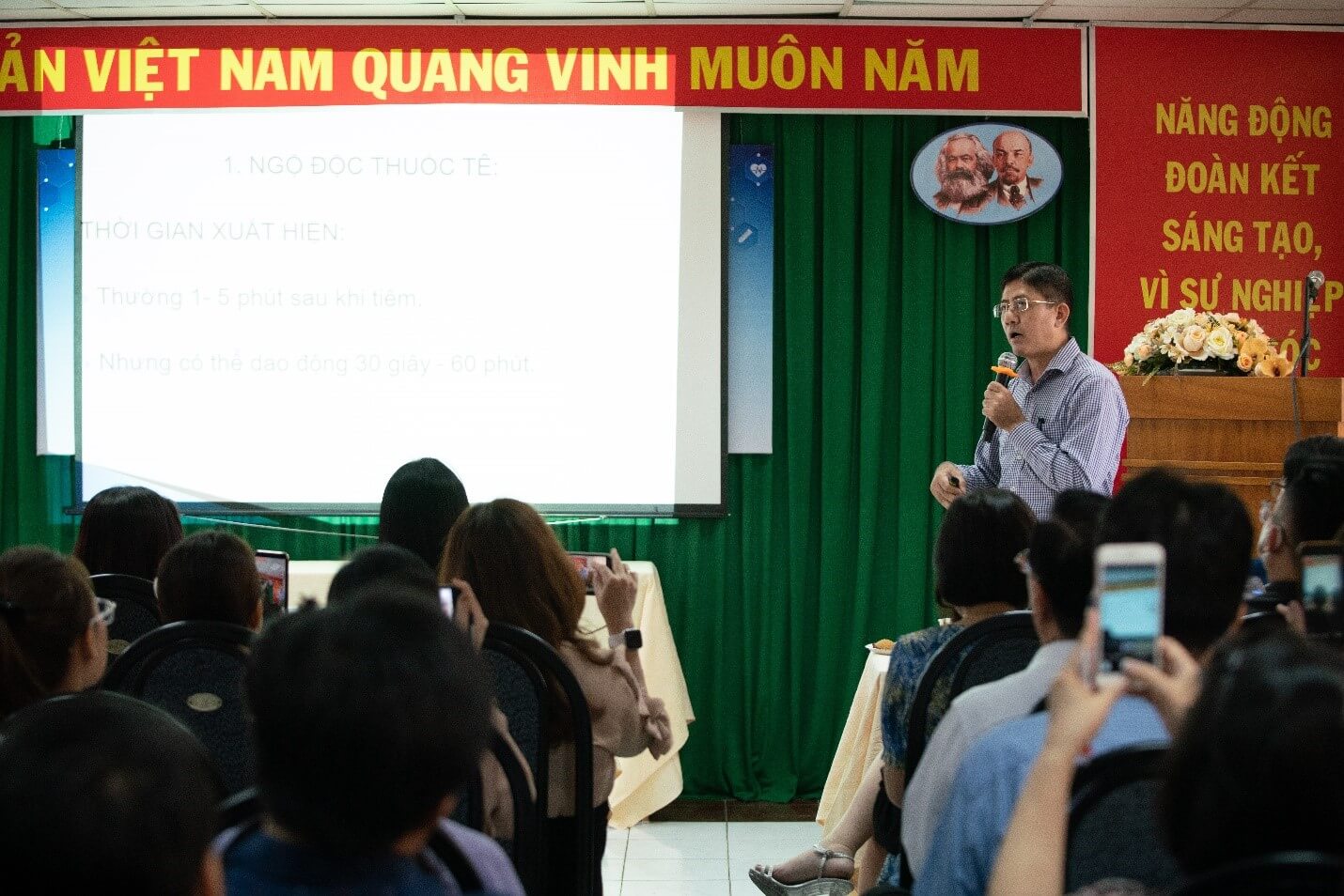 Bác sĩ Nguyễn Trung Phú Thịnh với đề tài liên quan đến hiệu quả – an toàn của công nghệ PRP thế hệ mới