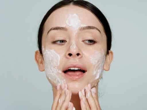 Làm sạch da là bước rất quan trọng