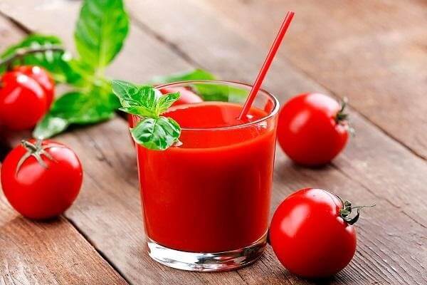 Nước ép cà chua cung cấp nhiều Vitamin A